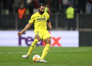 39岁阿尔比奥尔：还不考虑退役&amp;希望留在黄潜踢球 进欧冠是目标