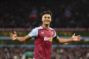 半岛体育入口-卫报:曼联对29岁沃特金斯估值4000万-4500万镑,维拉要6000万镑