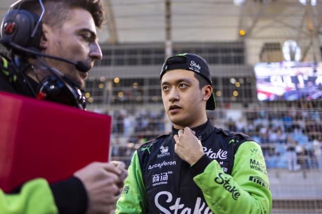 获车队总监称赞 周冠宇揭幕战第11给索伯注入希望