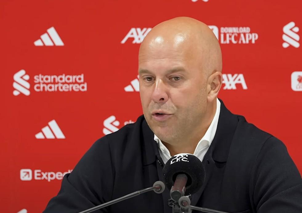 半岛体育app下载-斯洛特：索博理解利物浦球员的标准；今天不能说踢得太开放了