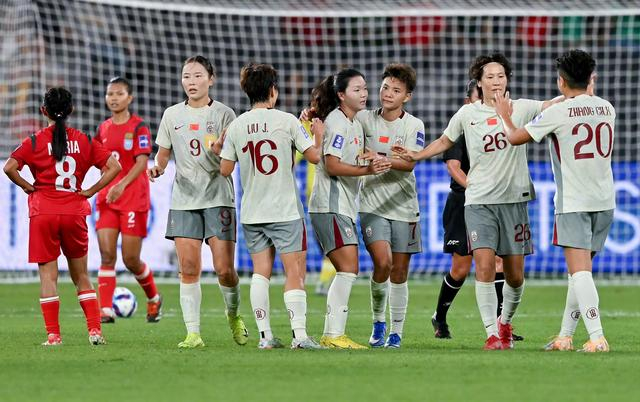 半岛体育全站-中国女足亚洲杯首胜，暴露四大问题！最新排名出炉，小组第一难了|马德兴|球队|比赛|对手|体能_新浪体育_新浪新闻