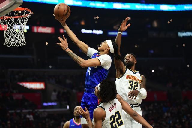 半岛体育全站-25分逆转！快艇复刻去年神迹 对手从爵士变成掘金